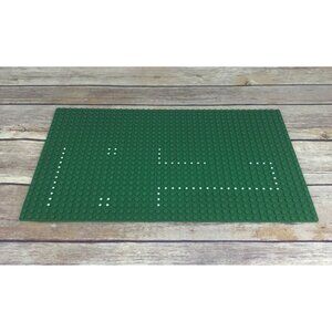 Vintage LEGO Castle 1906 Majisto's Tower Baseplate Dotted Lines 24x40 Green